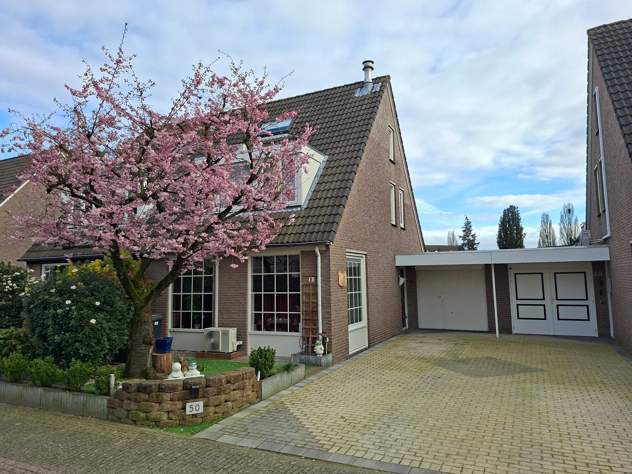 2-onder-1-kapwoning Betuwehof 50 in Helmond