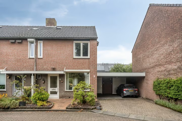 Hoekwoning Molenstraat 20 in Horst