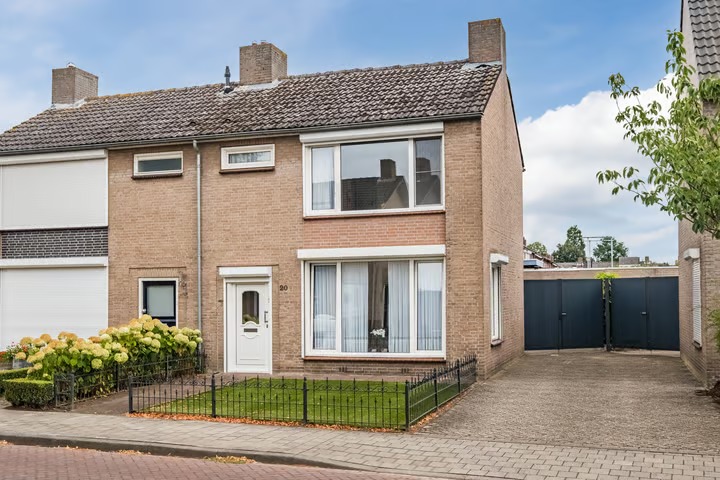2-onder-1-kapwoning De Bonkelaar 20 in Hapert