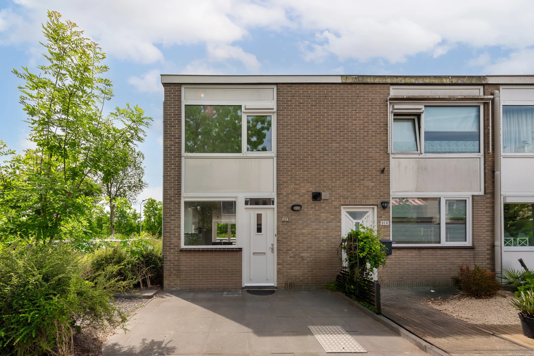 Hoekwoning Populierenlaan 112 in Zwanenburg