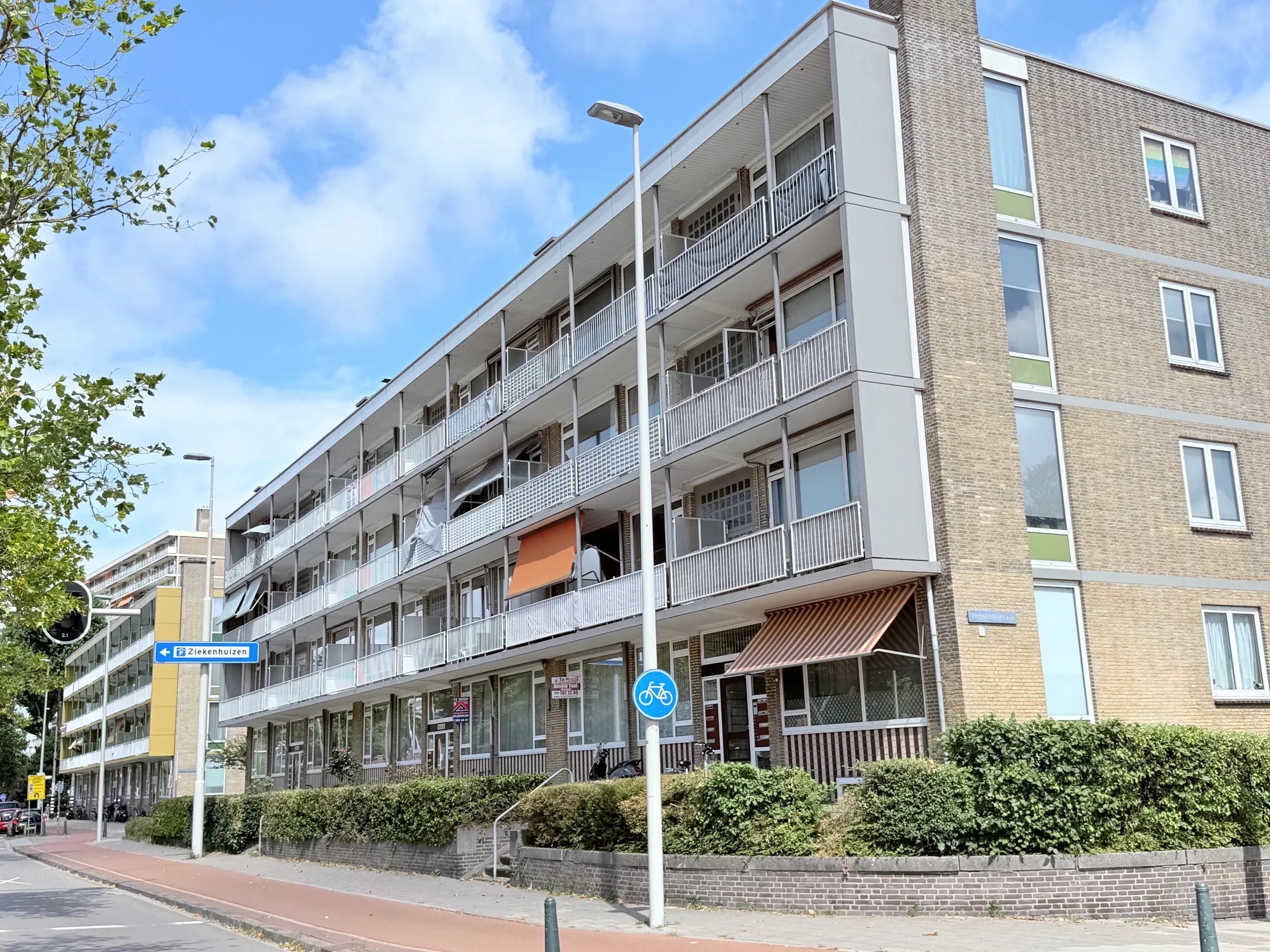 Portiekflat Leyweg 246 in Den Haag