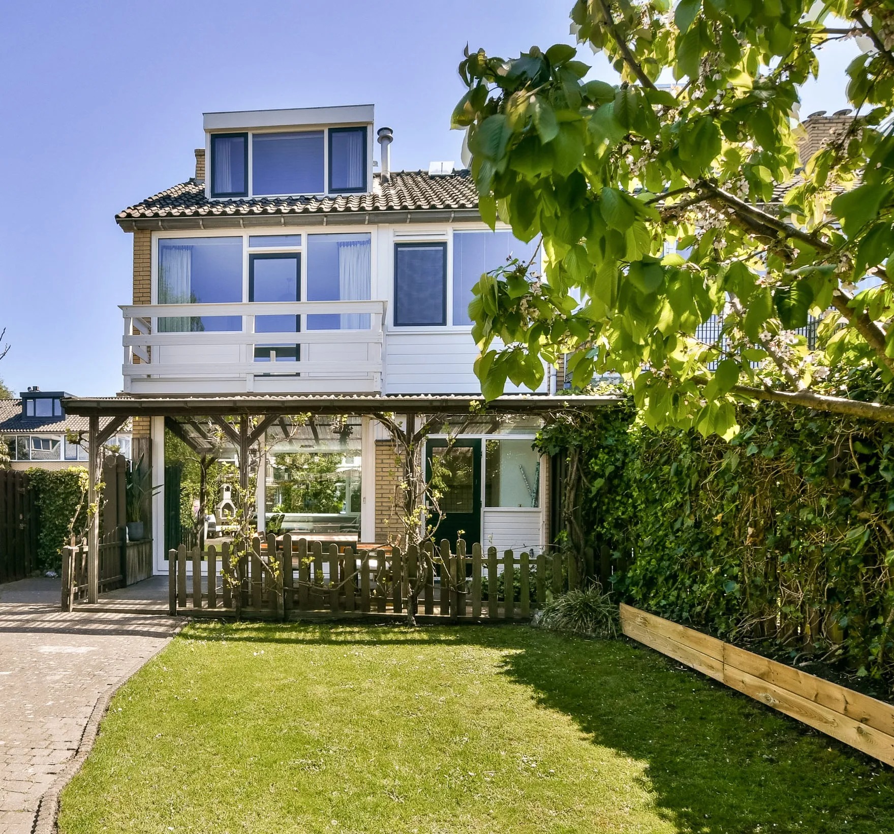 Hoekwoning Keesomstraat 11 in Badhoevedorp