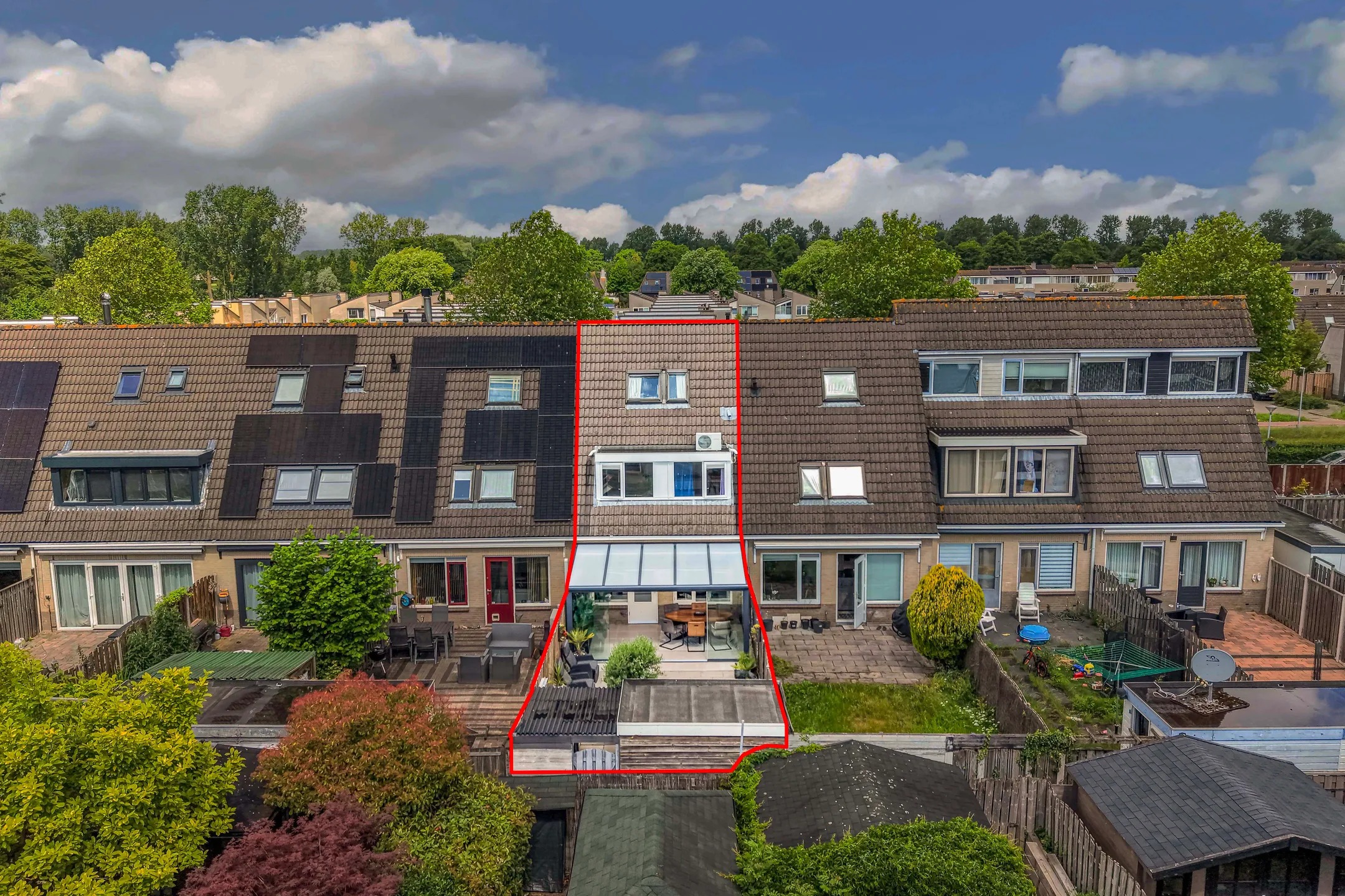 Tussenwoning P.J.H. Cuypersstraat 22 in Almere