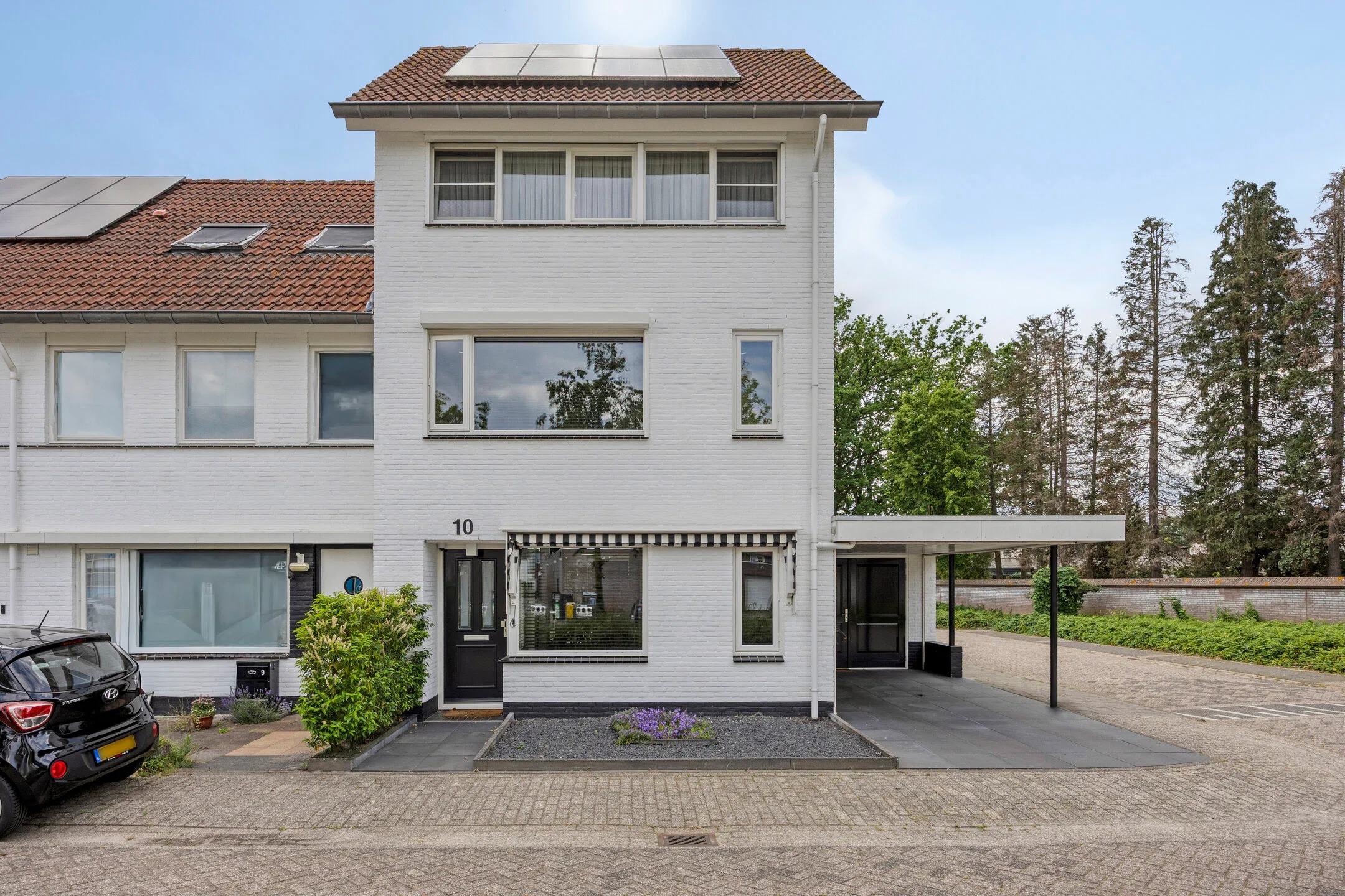 Hoekwoning Janssen & Fritsenplein 10 in Helmond