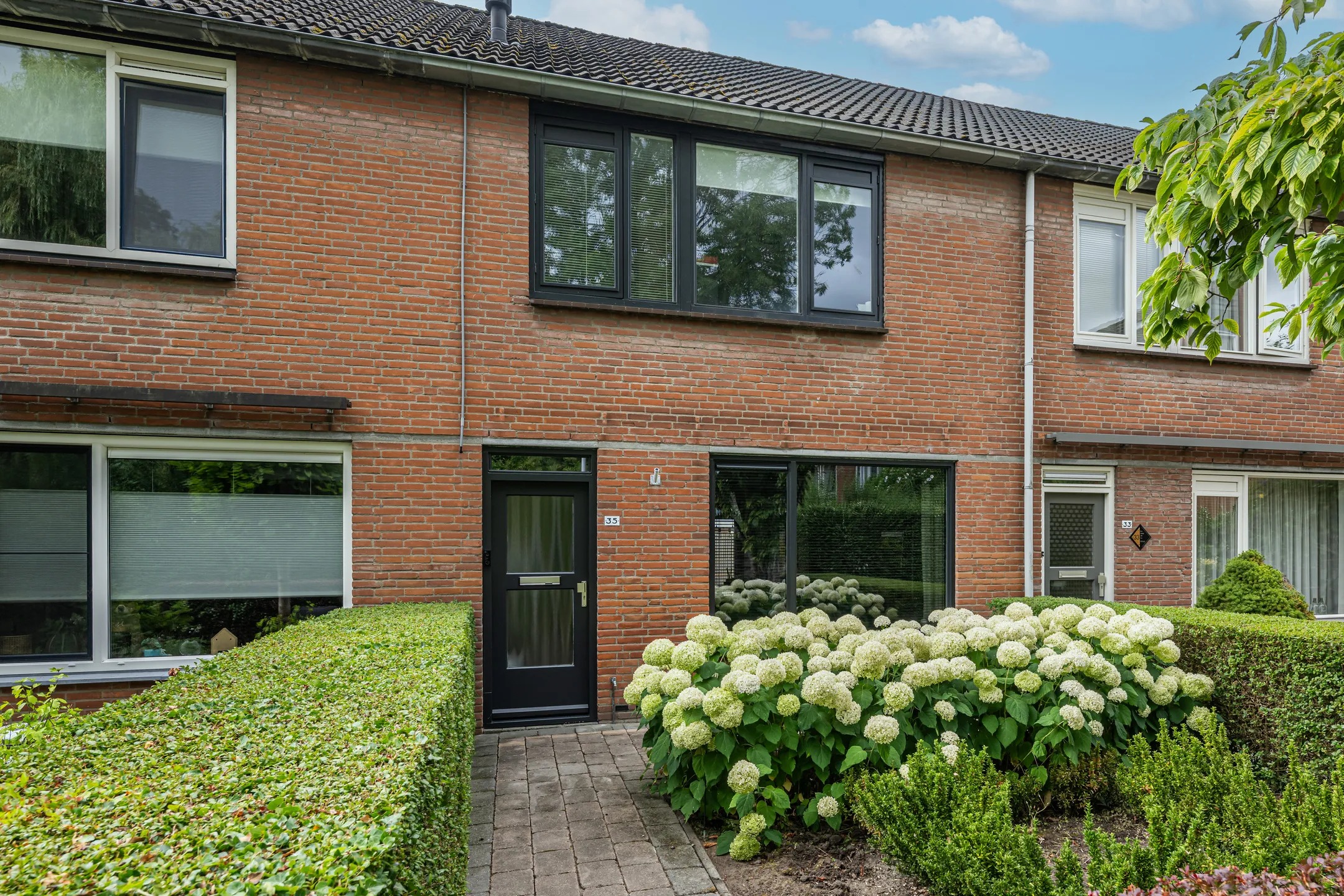 Tussenwoning Zwaluwstraat 35 in Sommelsdijk