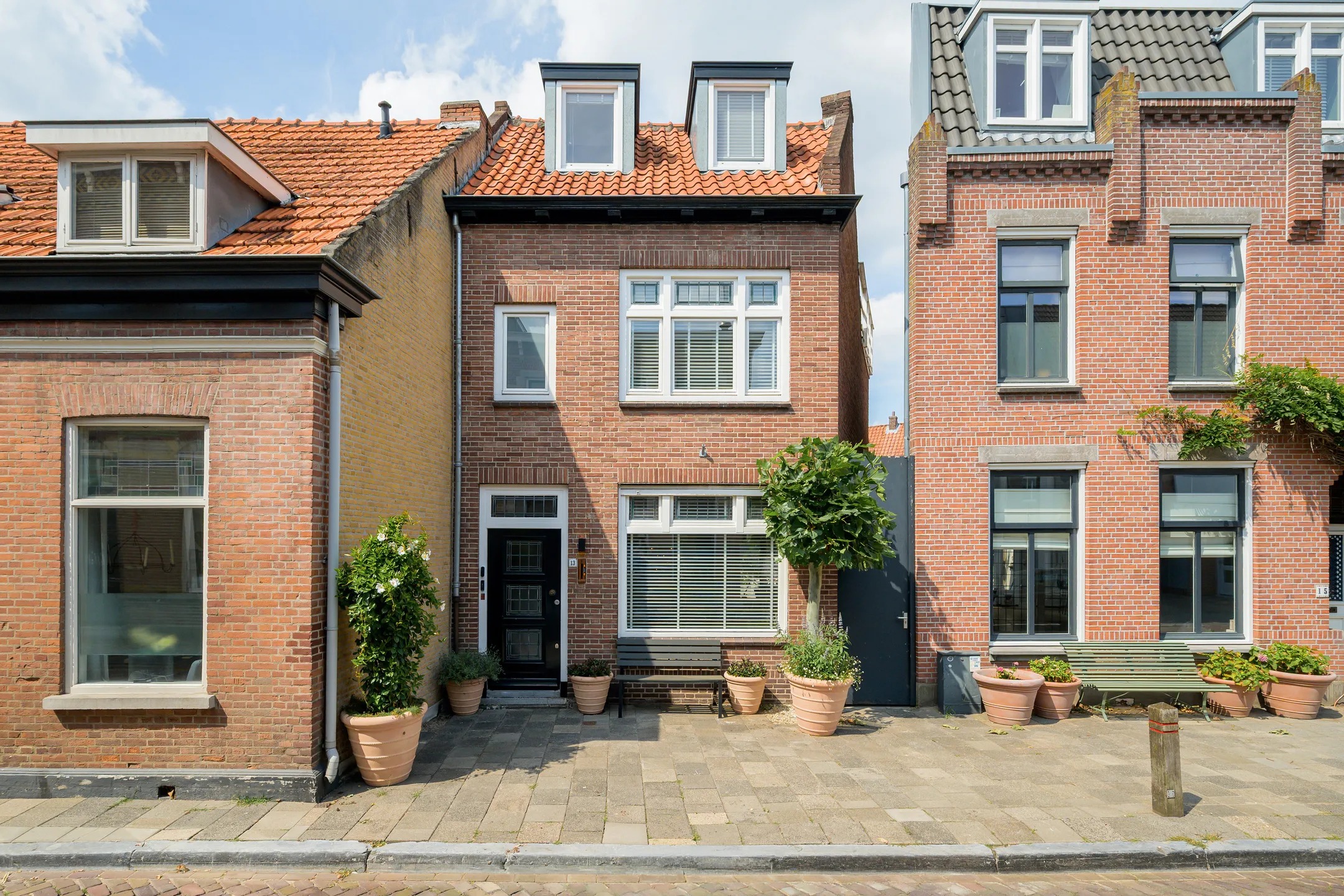 Halfvrijstaande woning Dillenburgstraat 13 in Breda