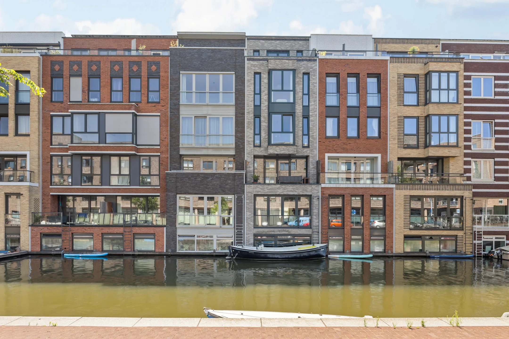 Penthouse Narva-eiland 143 in Amsterdam
