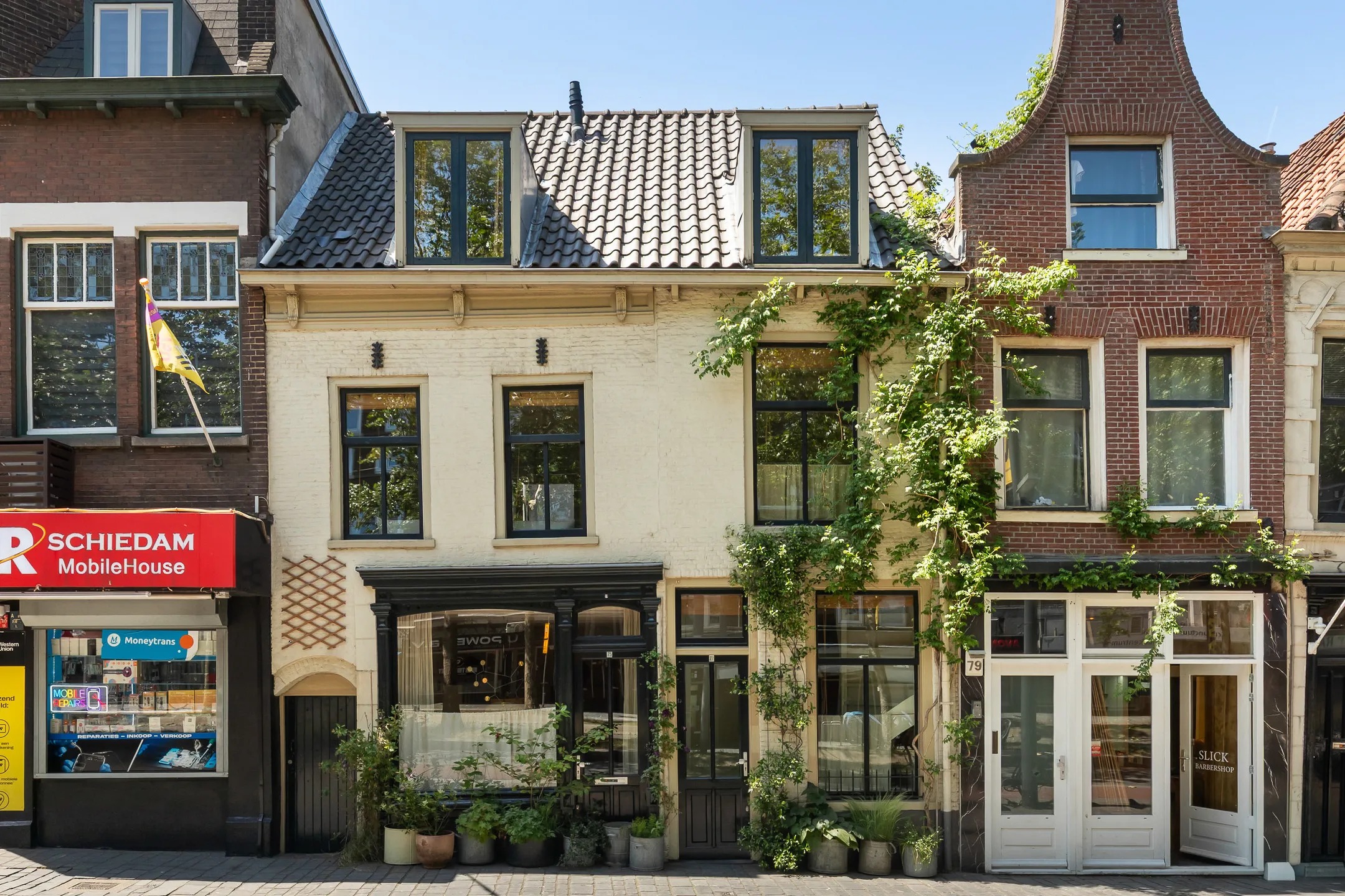 Tussenwoning Broersvest 75 in Schiedam