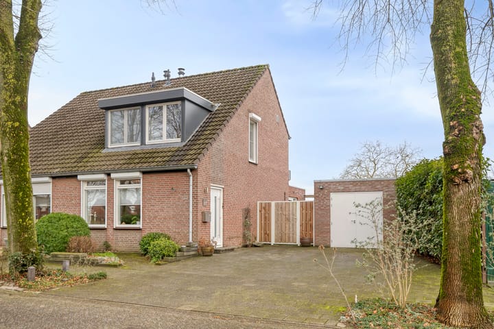 Halfvrijstaande woning Rutsekovenstraat 33 in Echt