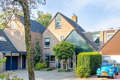 Eengezinswoning, geschakelde woning Markiezenhof 21 in Ede