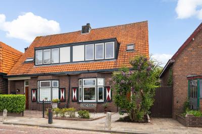 2-onder-1-kapwoning Van Bemmelstraat 102 in Amersfoort