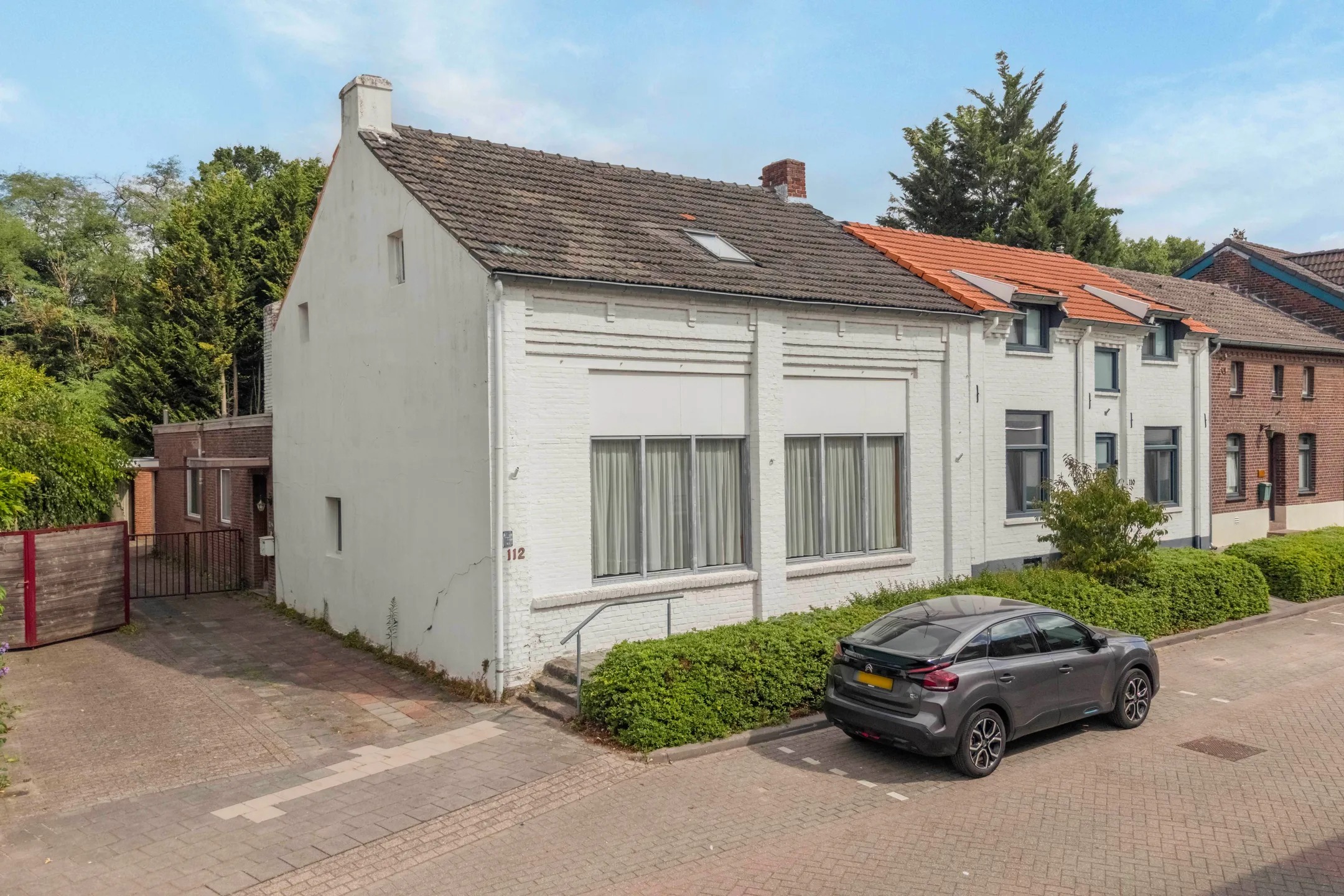 Hoekwoning Sint Barbarastraat 112 in Heerlen