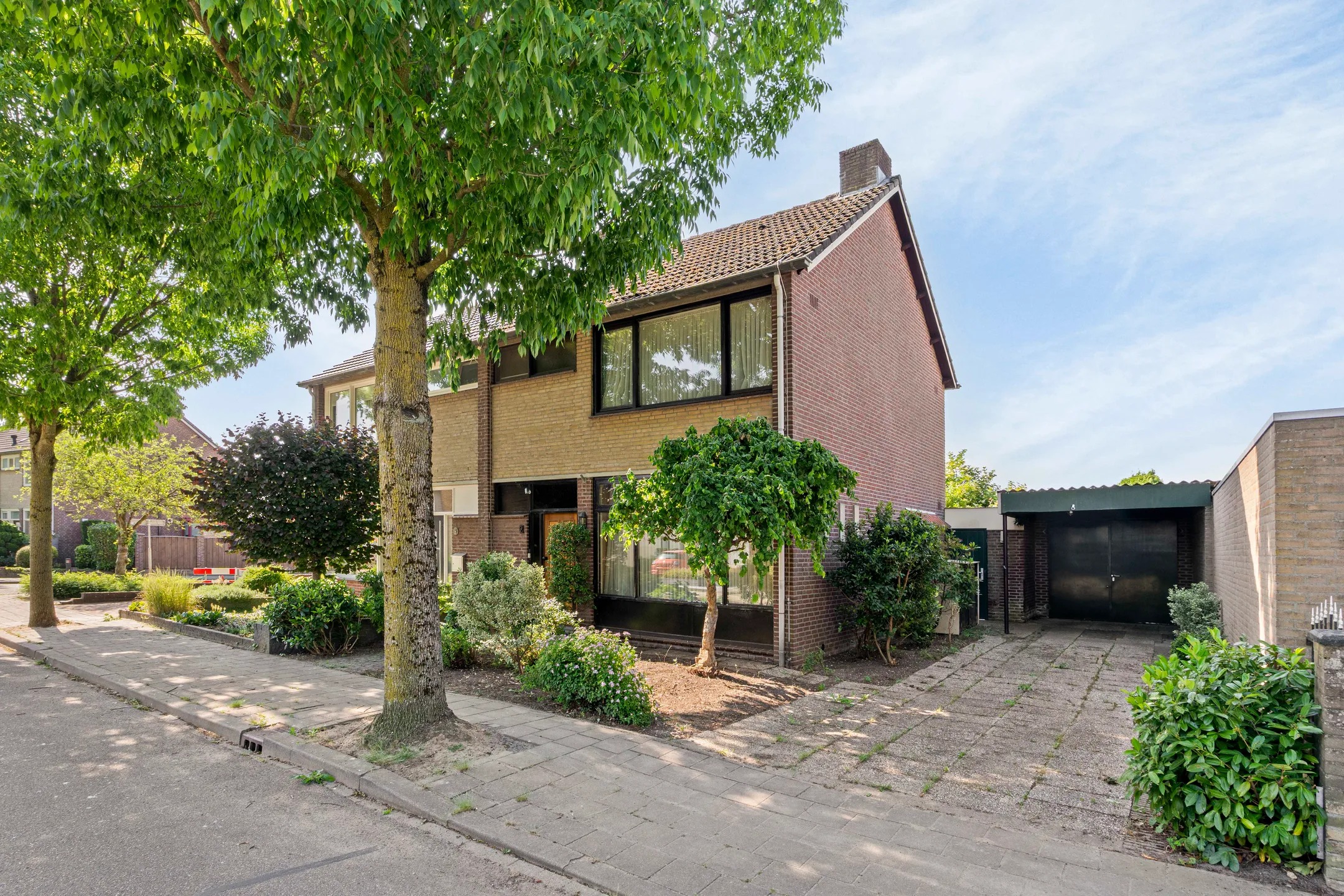 Hoekwoning Wethouder van de Kampstraat 2 in Arcen