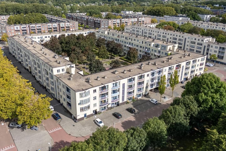 Bovenwoning (appartement) Dostojevskisingel 83 Amsterdam