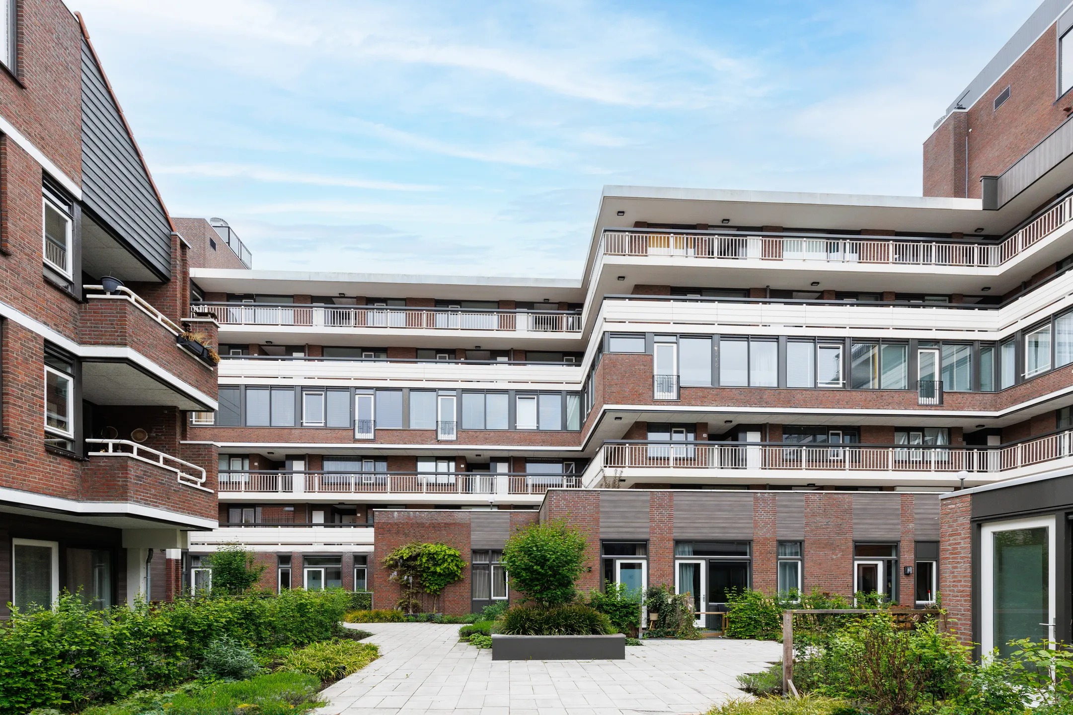 Galerijflat Helfrichstraat 9 in Apeldoorn