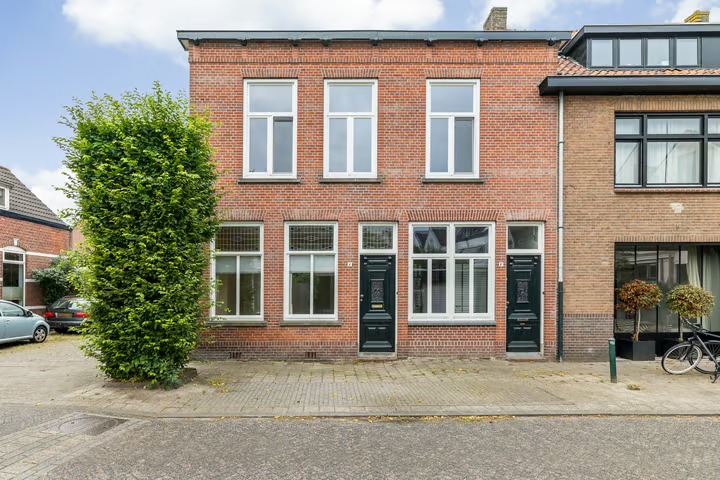 Hoekwoning Ranonkelstraat 4 in Breda
