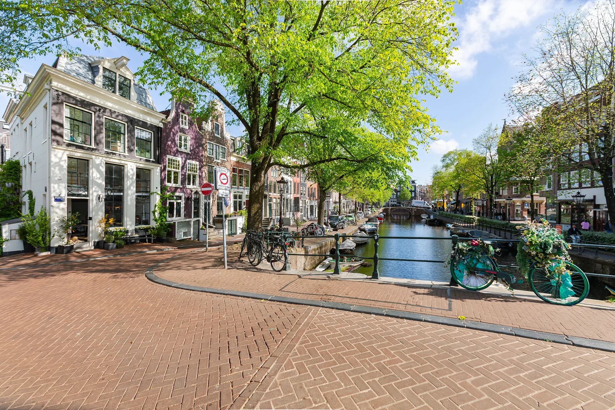Hoekwoning Spiegelgracht 38 in Amsterdam