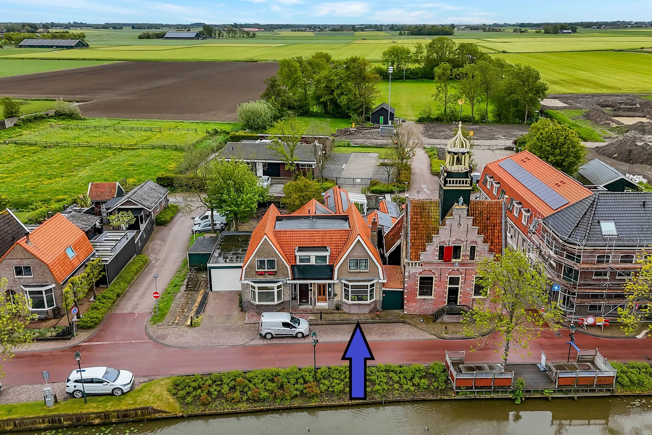 Halfvrijstaande woning Heerenweg 152 in Barsingerhorn