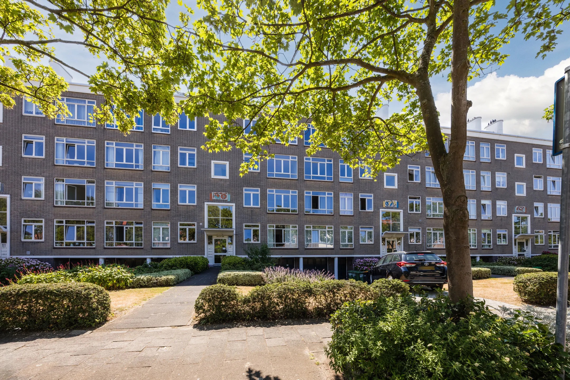 Portiekflat Sportlaan 994 in Den Haag