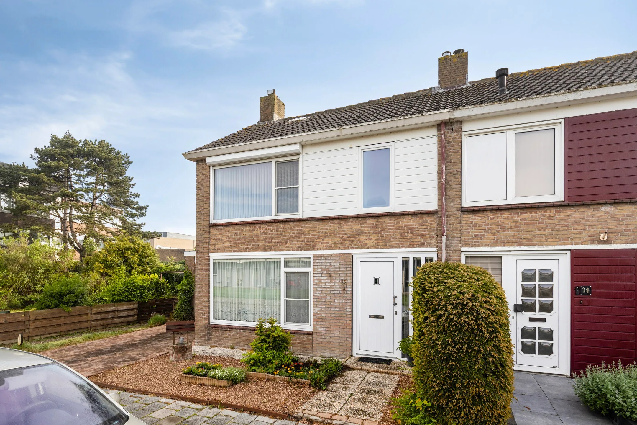 Hoekwoning Nassaulaan 12 in Goes