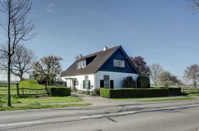Woonboerderij, vrijstaande woning Ressensestraat 11 in Bemmel