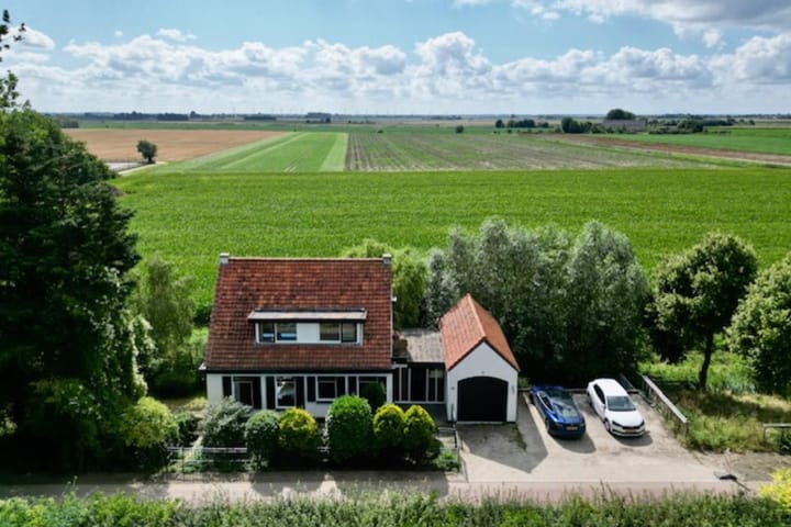 Eengezinswoning, vrijstaande woning (dijkwoning) Sluisjesdijk 48 Piershil