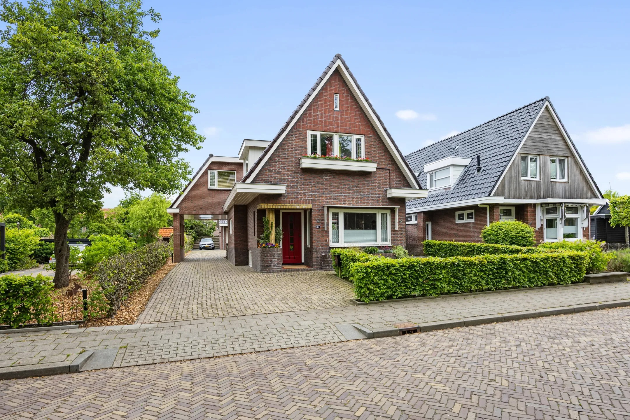 Vrijstaande woning Doarpsstrjitte 52 in Surhuizum