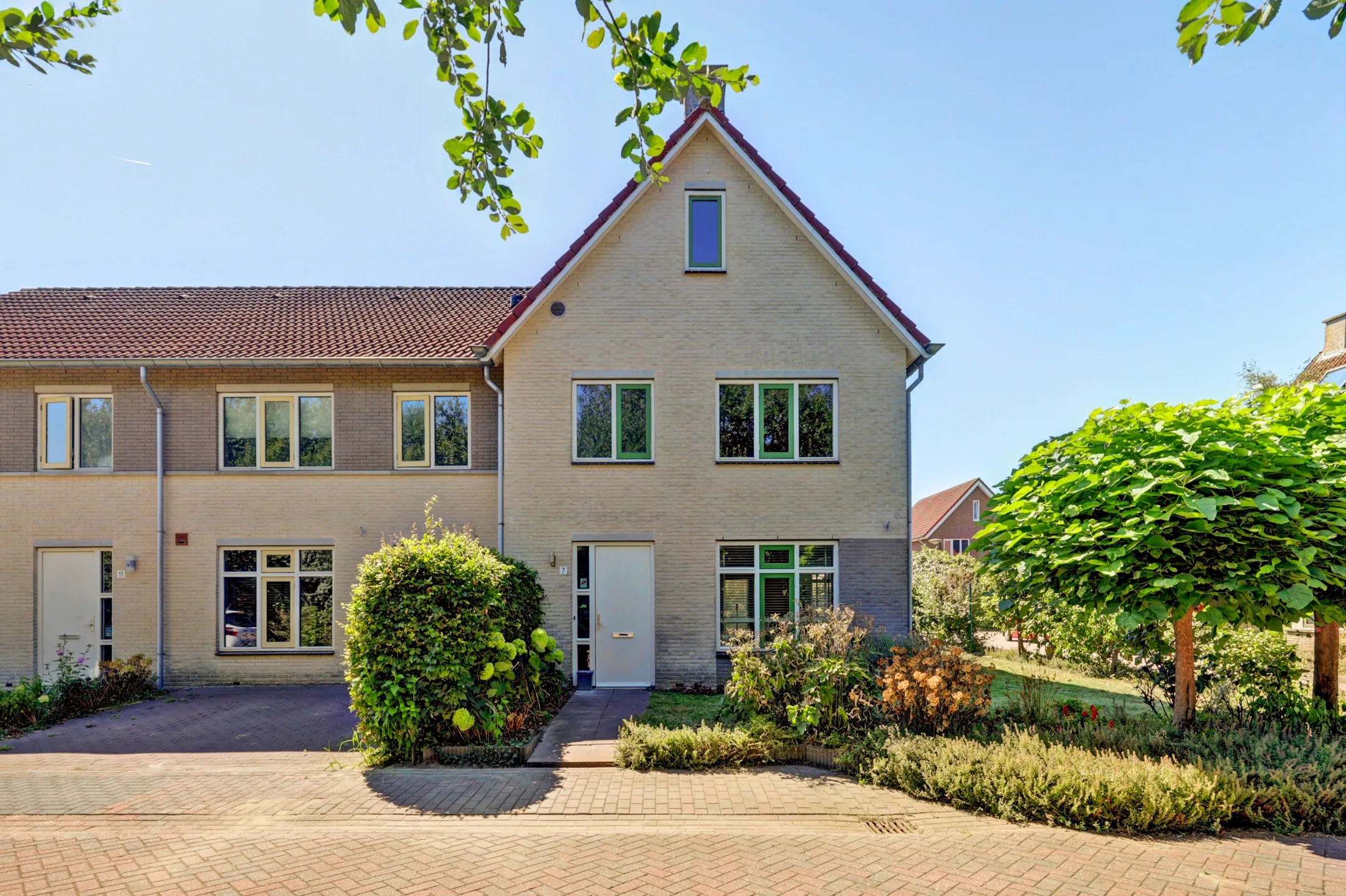 Hoekwoning Aanloophaven 7 in Biddinghuizen