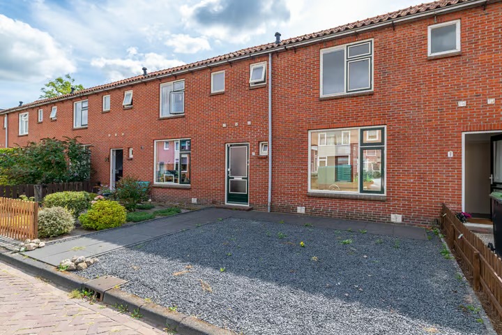 Tussenwoning van Noortstraat 7 in Hoogezand