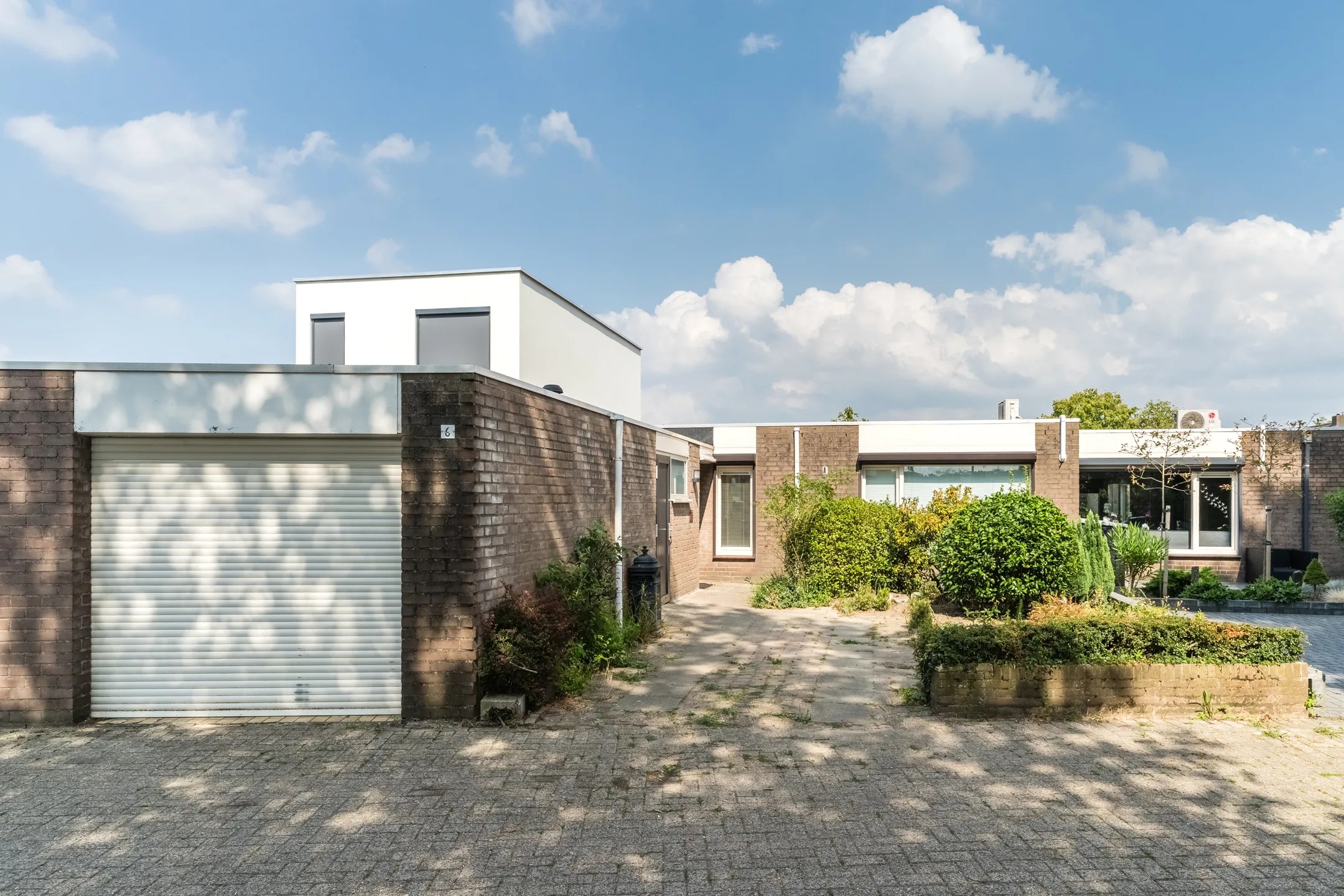 Geschakelde woning Alençonlaan 6 in Eindhoven