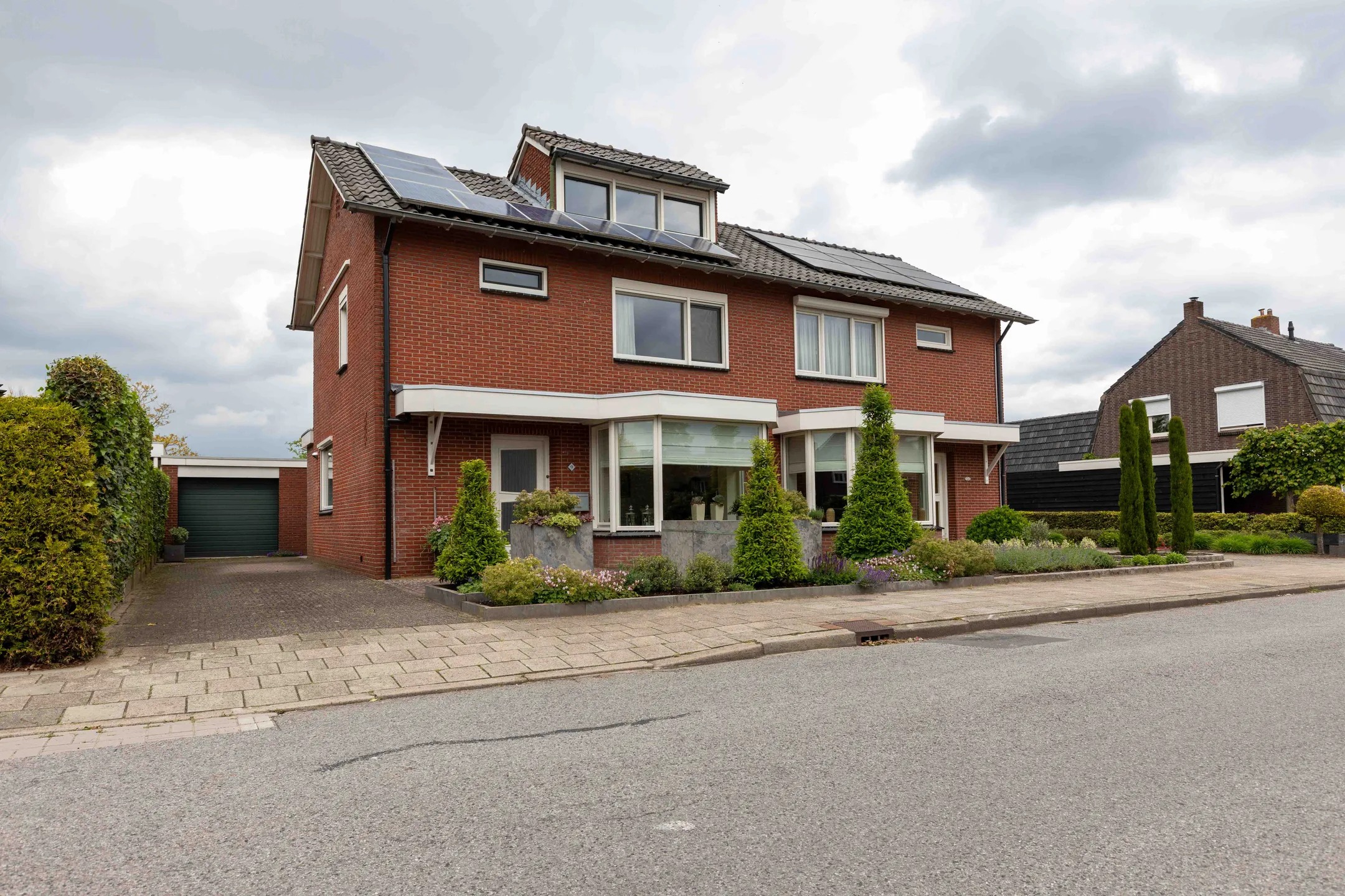 2-onder-1-kapwoning Hannekerveldweg 9 in Losser