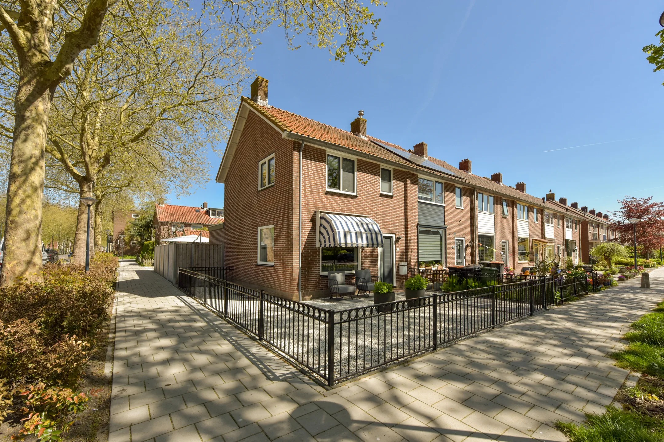 Hoekwoning Loniusstraat 24 in Hoorn