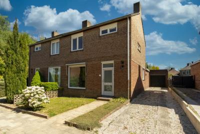 2-onder-1-kapwoning Steenstraat 44 in Spaubeek