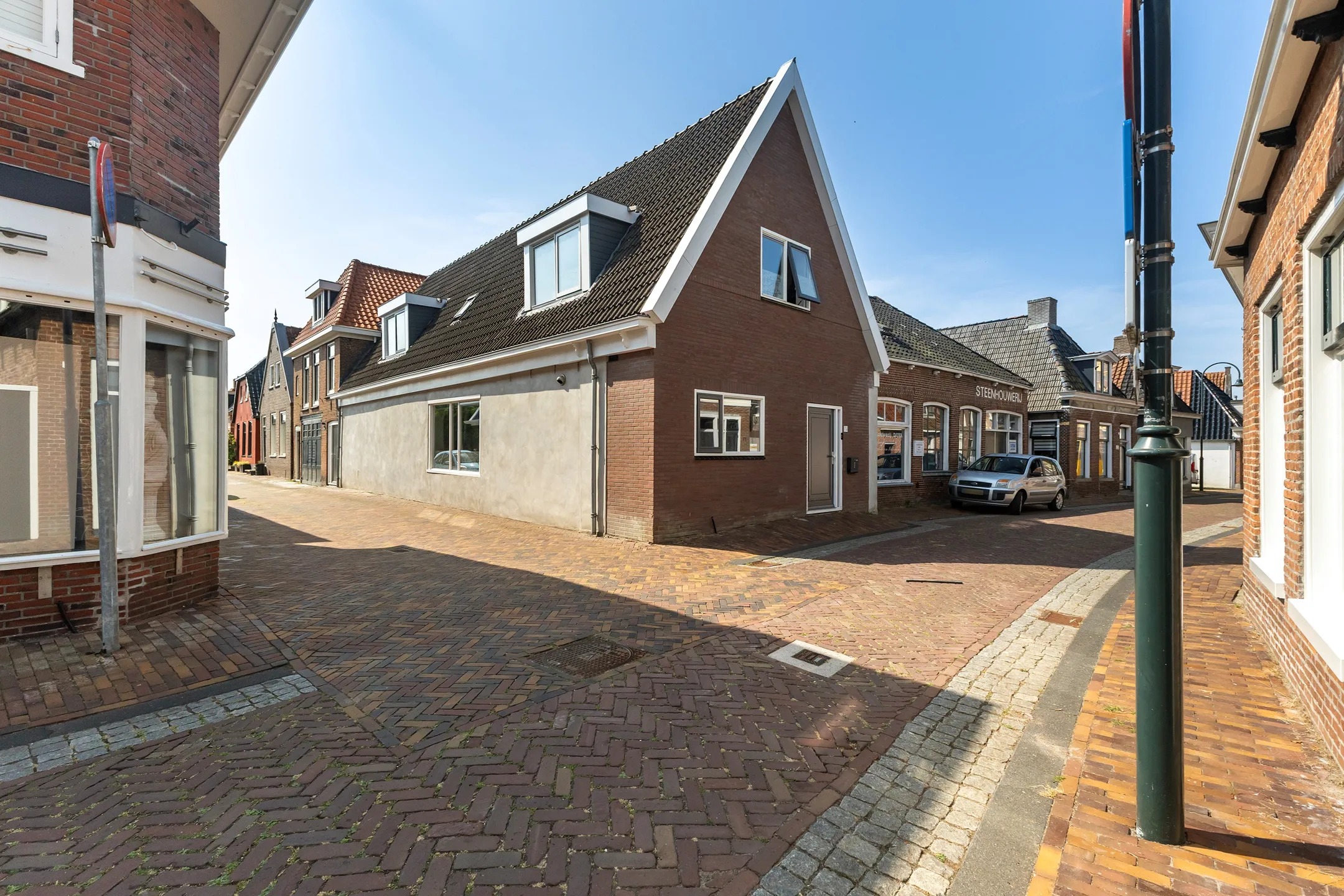 Hoekwoning Buorren 74 in Berltsum