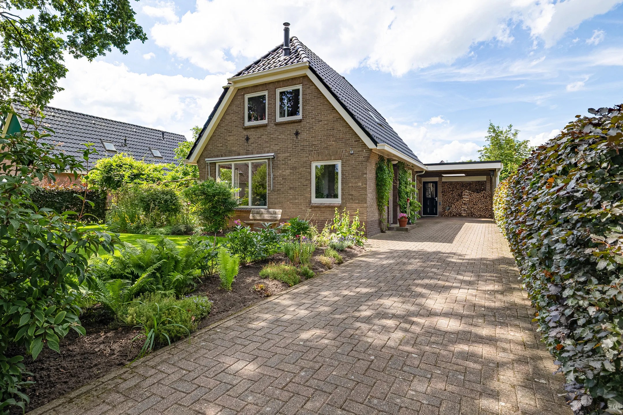 Vrijstaande woning Dorpsstraat 24 in Gees