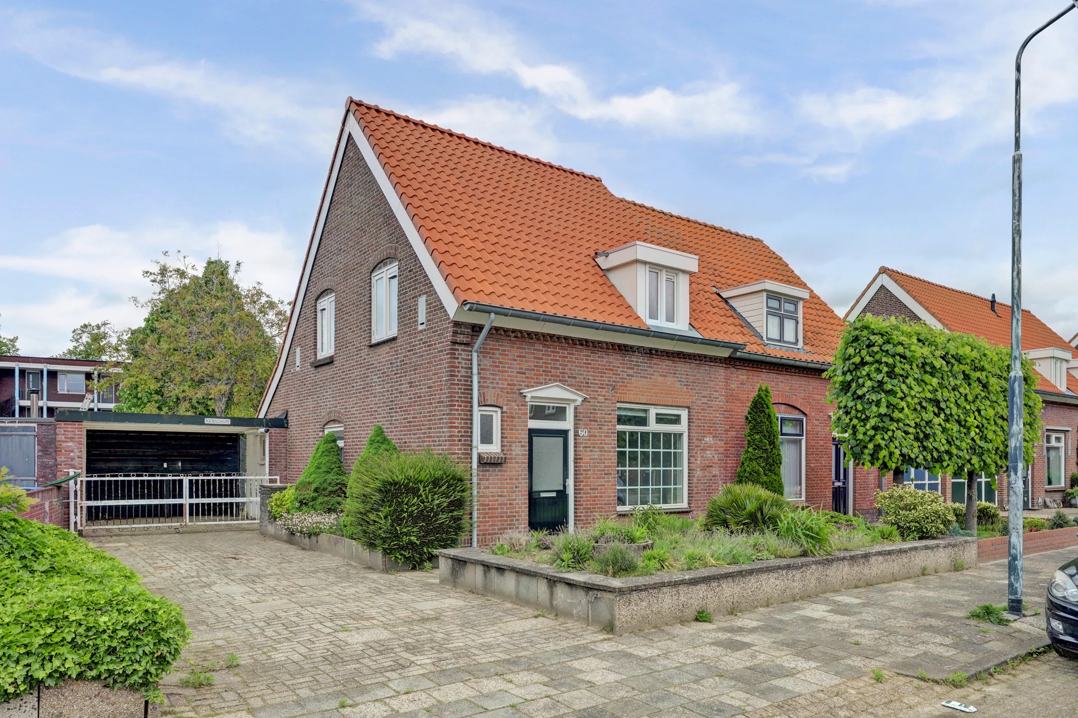 2-onder-1-kapwoning Prinses Beatrixstraat 60 in Oisterwijk