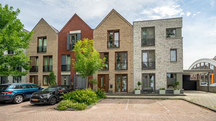 Tussenwoning Van Wulfften Palthestraat 28 in Almelo
