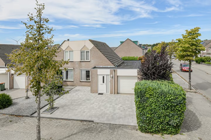 2-onder-1-kapwoning (semi-bungalow) Kalverenblok 2 in Breda