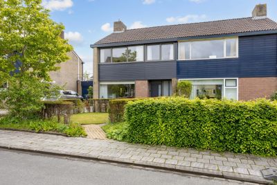 2-onder-1-kapwoning Troelstraweg 3 in Zuidhorn