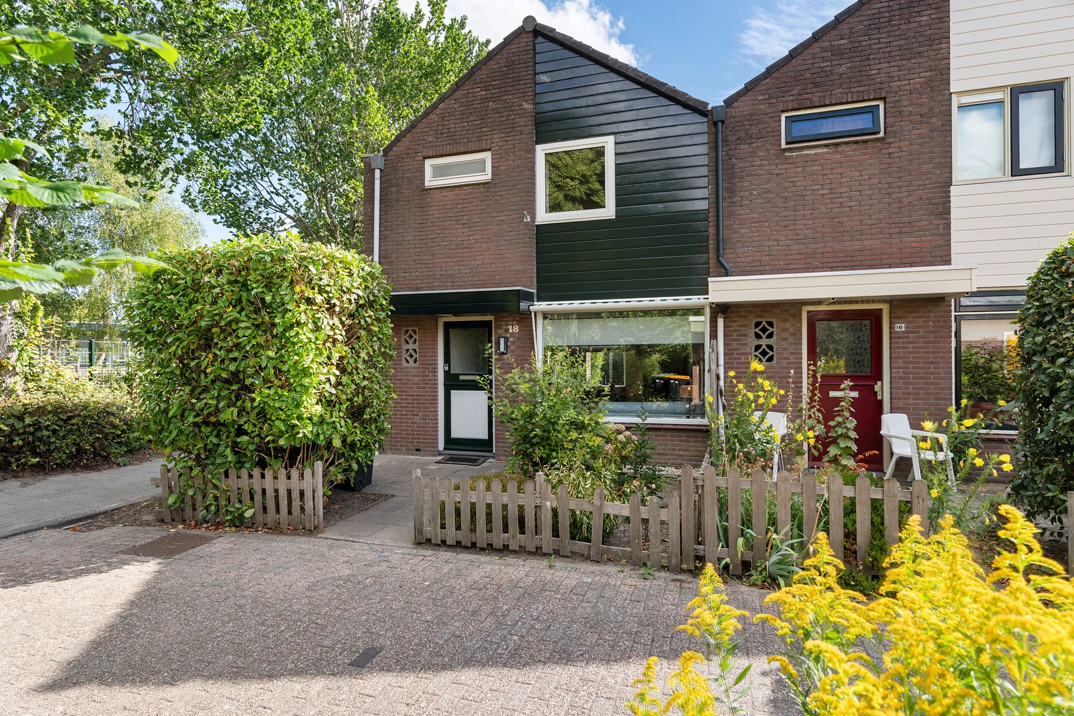 Hoekwoning Zandakker 18 in Noord-Scharwoude