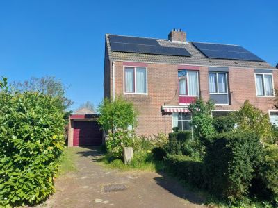 2-onder-1-kapwoning Bernhardstraat 51 in Burgh-Haamstede