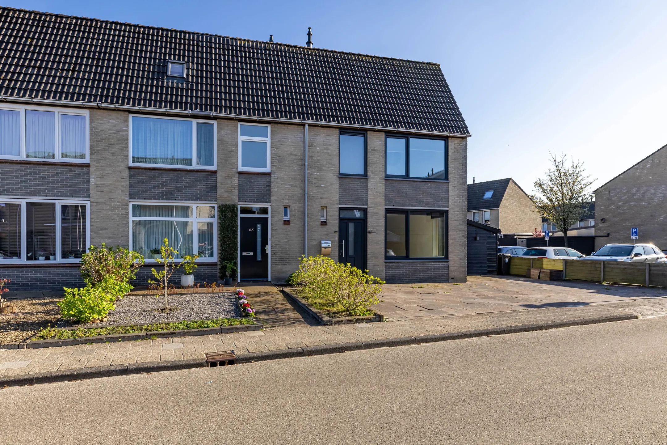 Hoekwoning Ruimtevaartlaan 66 in Hoogezand