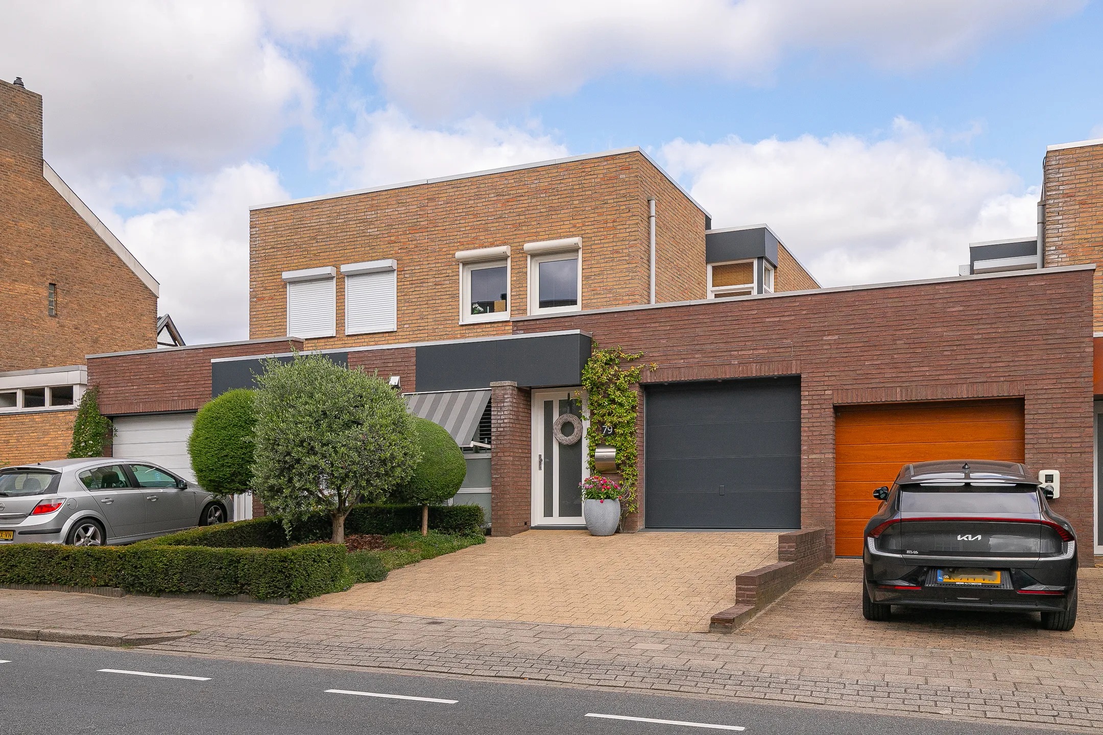 Geschakelde 2-onder-1-kapwoning Hoogstraat 79 in Landgraaf