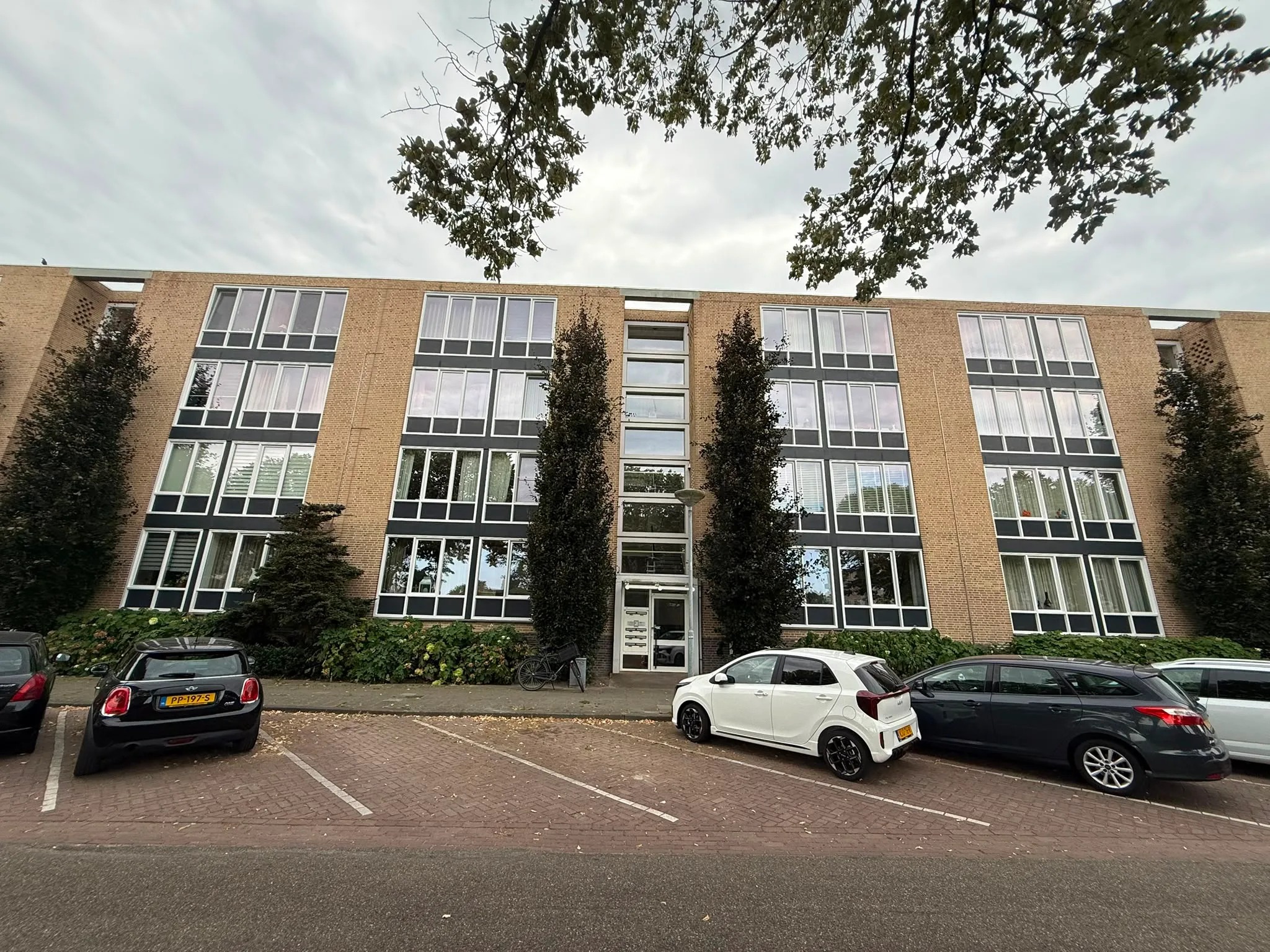 Portiekflat Karel van Egmondstraat 74 in Venlo