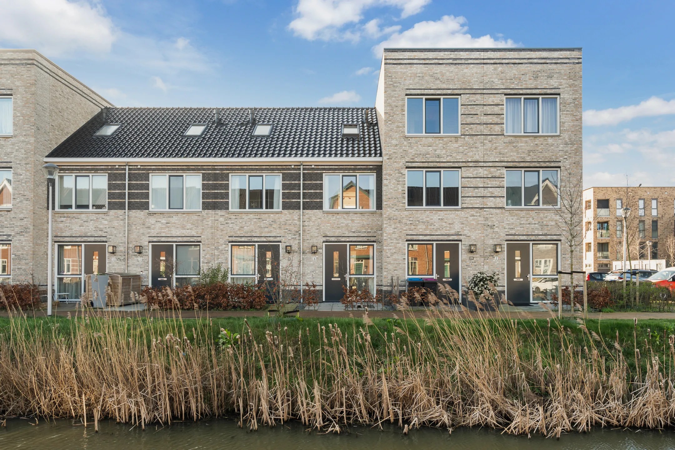 Tussenwoning Fresiatuin 6 in Pijnacker