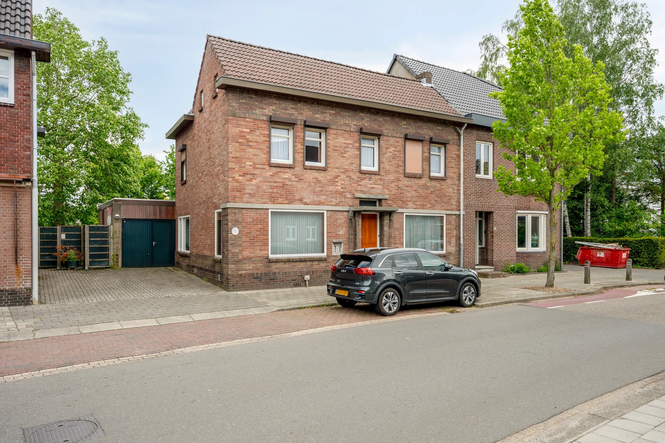 Halfvrijstaande woning Stationsstraat 23 in Susteren