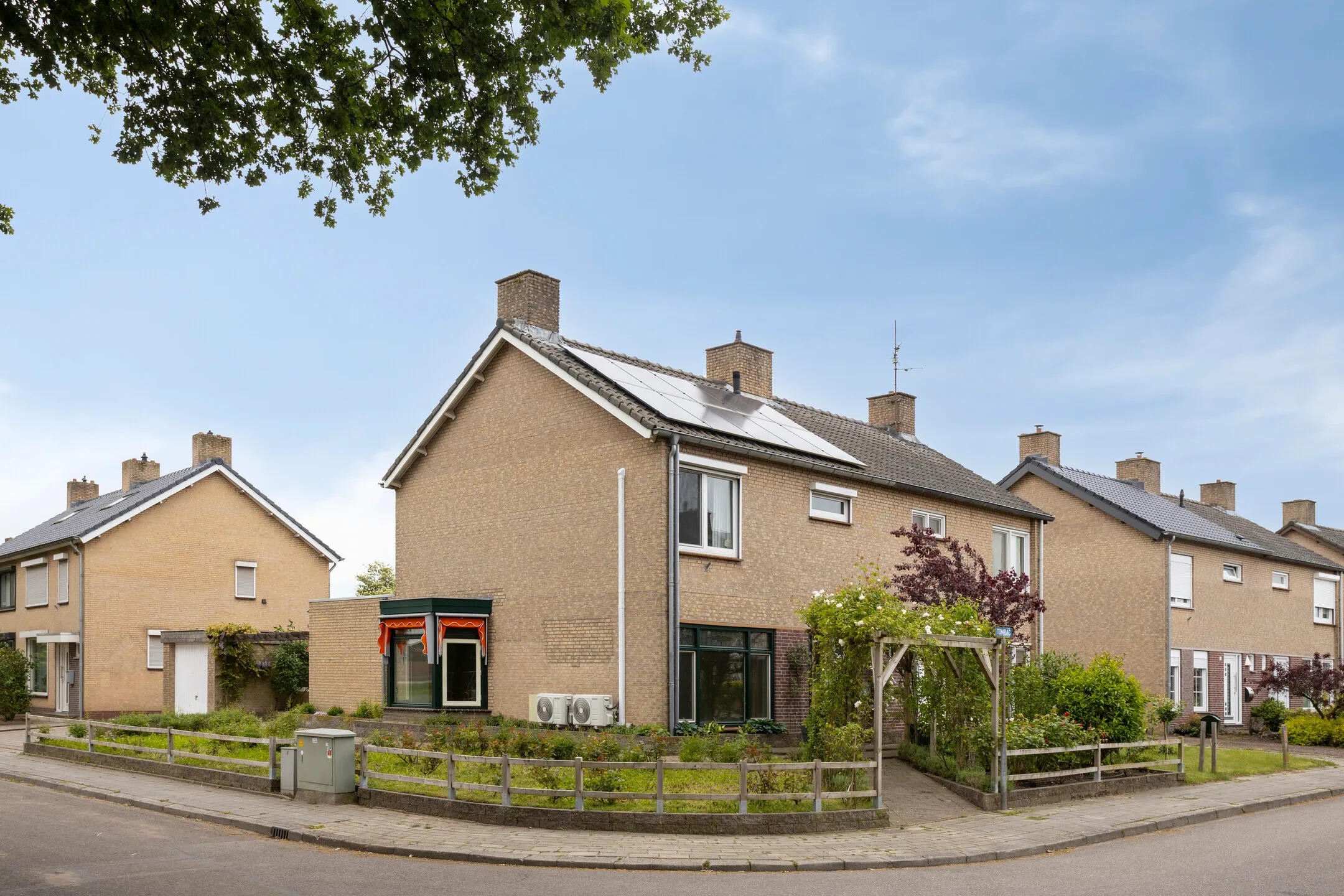 Hoekwoning Tombac 30 Montfort