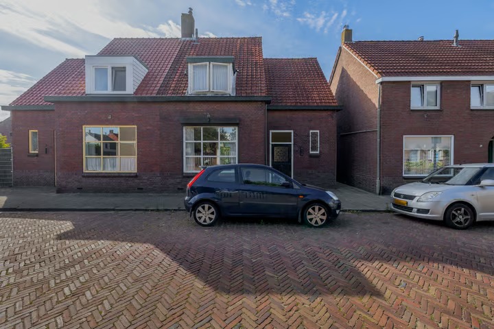 2-onder-1-kapwoning Gerlachusstraat 14 in Loon op Zand