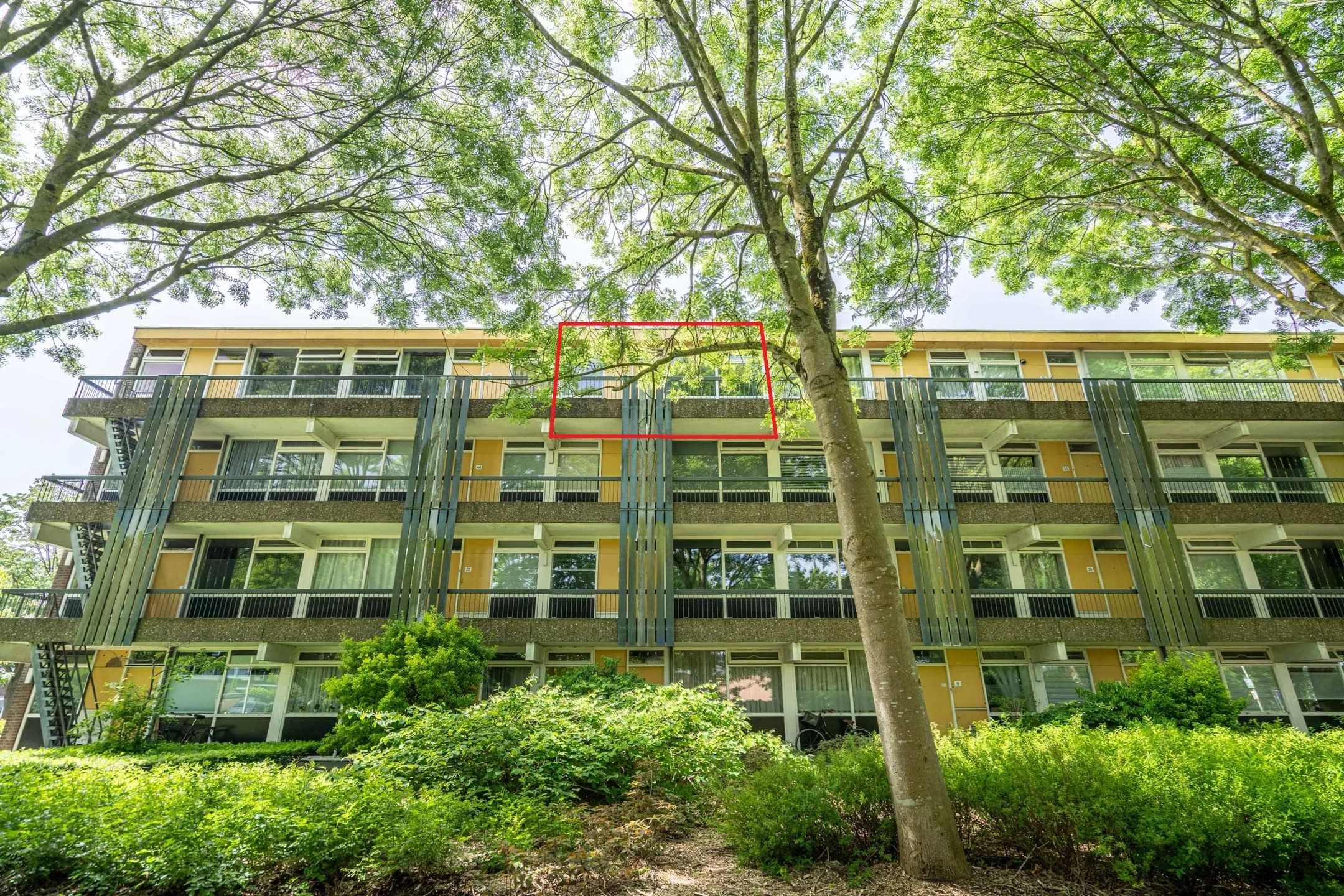 Galerijflat Burgemeester Wapstraat 68 in Zoeterwoude