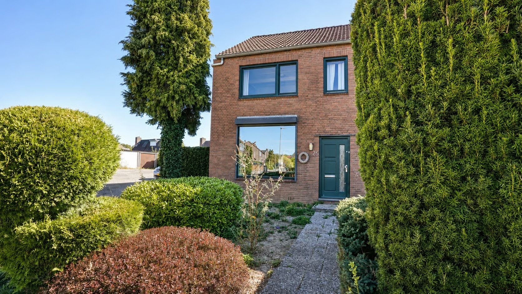 Hoekwoning Johan Evertsenstraat 25 in Landgraaf
